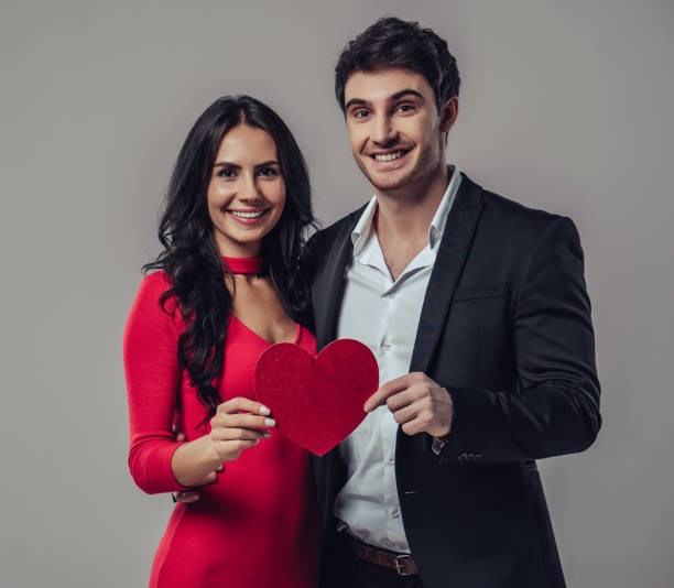 istock Beautiful romantic couple isolated 905480244