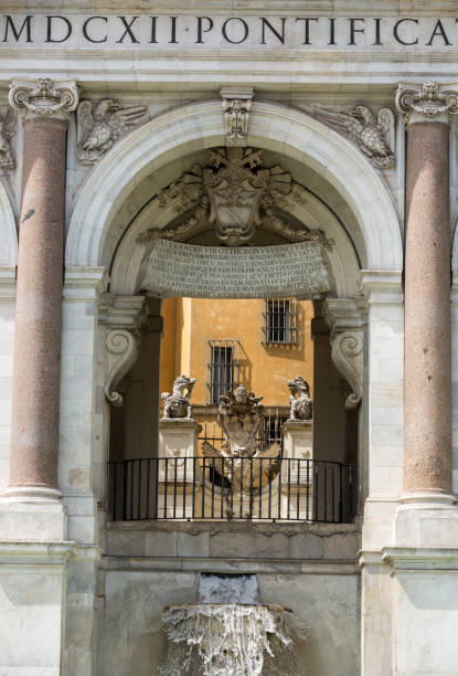 roma - la fontana dell'acqua paola - fontana della dea roma foto e immagini stock