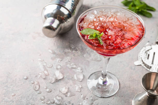 istock Fresh margarita cocktail 905527594