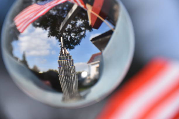 istock Empire State Building through a crystal ball 905530152