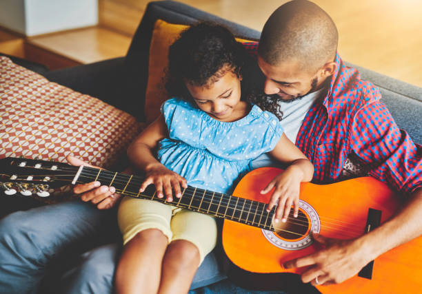 istock To share music is to share love 905531200