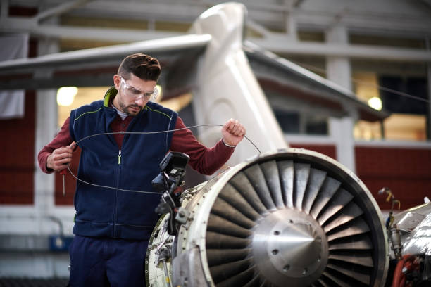 istock Aircraft mechanic in the hangar 905534372