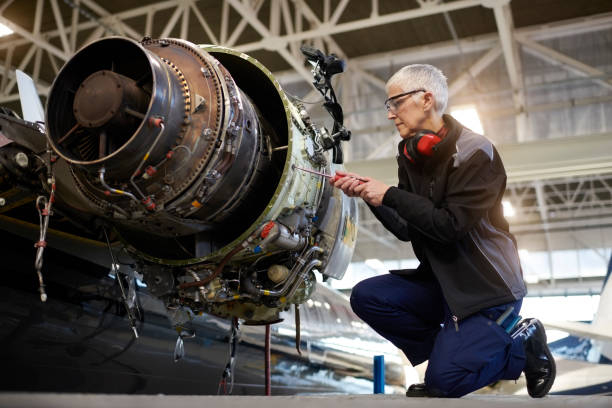 istock Aircraft mechanic in the hangar 905534790