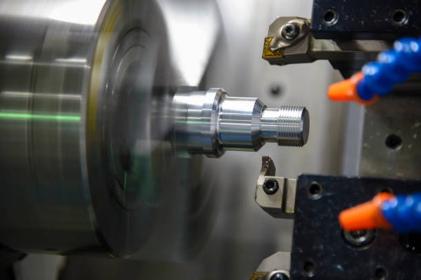 istock CNC lathe machine (Turning machine) cutting the metal  screw thread 905580466