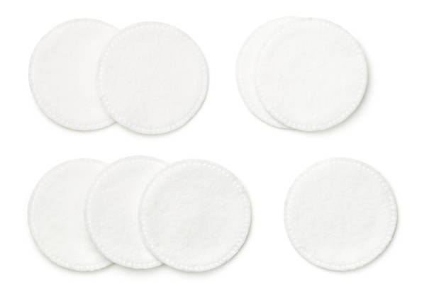 istock Cotton Pads Isolated on White Background 905590620