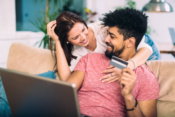 istock Shopping and payment online 905667440