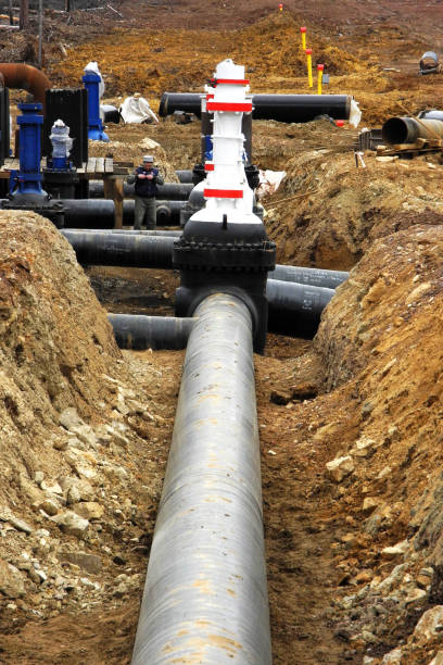 istock Construction site of oil pipeline 905668406