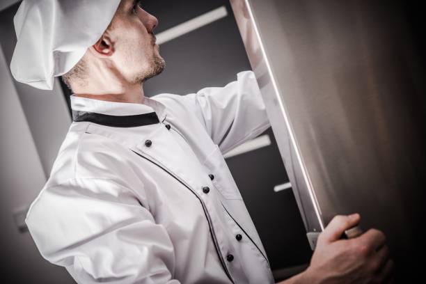 適切なレストランの食糧貯蔵 - commercial kitchen chef cooking food service occupation ストックフォトと画像