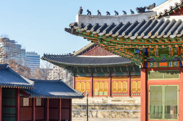 istock Deoksugung Palace in Seoul, South Korea 905758004