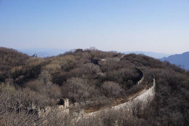 gran muralla china y montañas en jiankou - jiankou fotografías e imágenes de stock