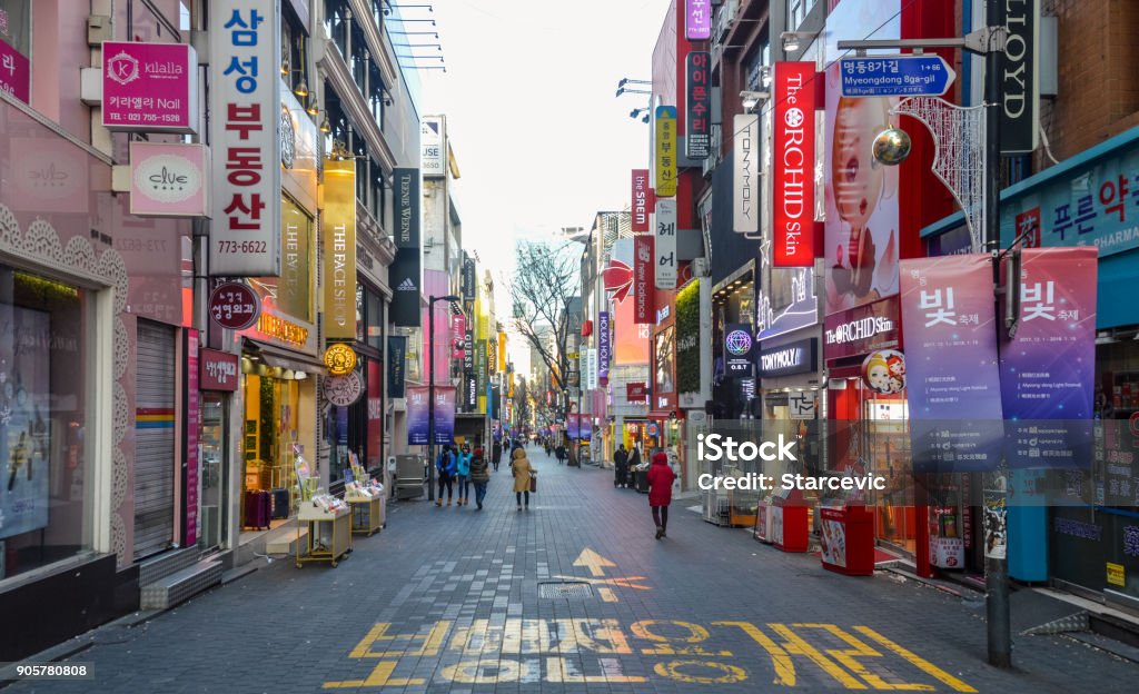 Myeongdong, quartier de Séoul, en Corée du Sud - Photo de Myeong-dong libre de droits