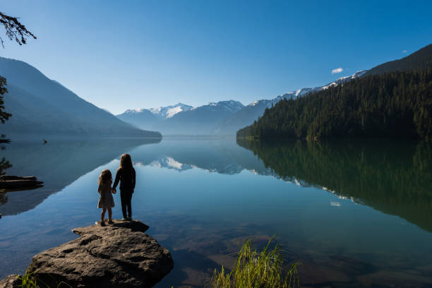 istock Family bonding in nature 905812540