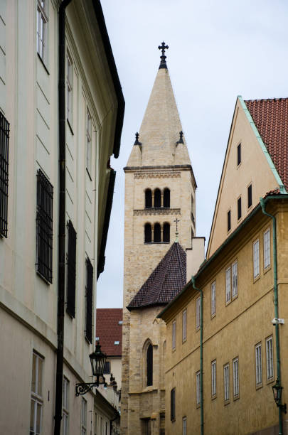 istock Narrow Prague Street 905865464