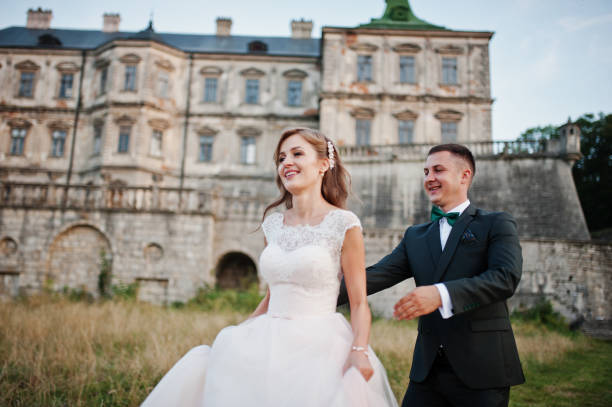 istock Wedding couple in love 905875446