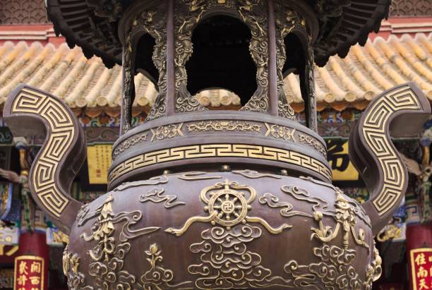 istock Iron brazier in a Chinese Temple (Kunming, Yunnan, China) 905875628