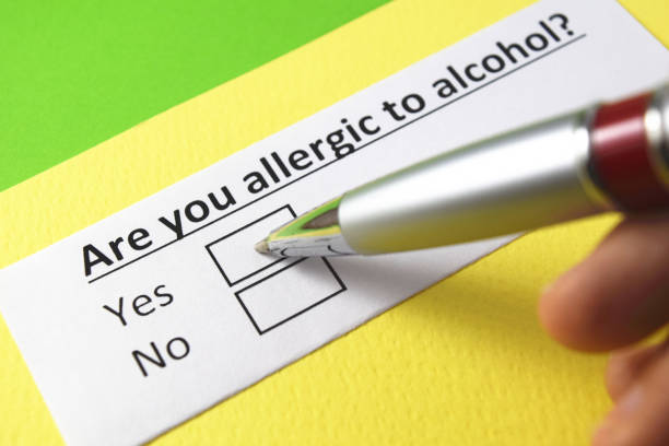 istock Are you allergic to alcohol? yes or no? 905878704