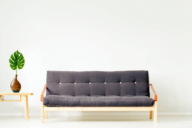 istock Living room with copy space 905894028