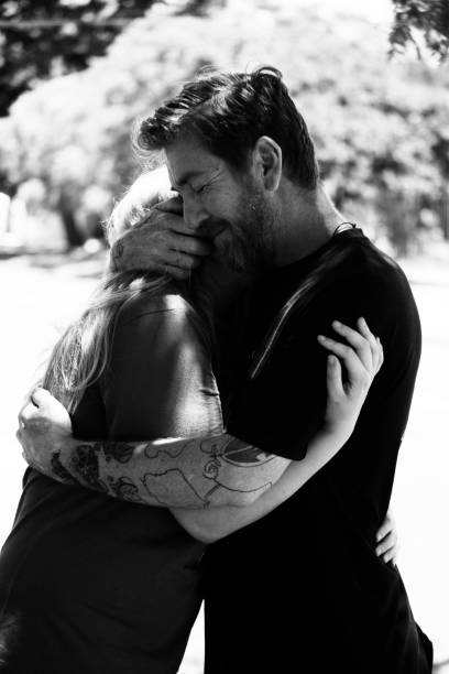 istock Couple embrace 905901706