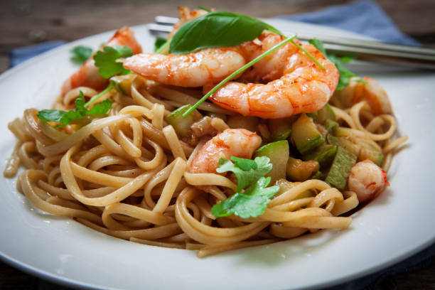 istock Thai noodles with shrimp 905909140