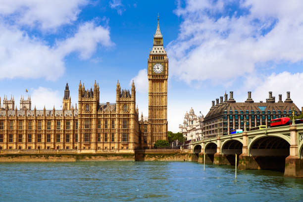 istock Big Ben London Clock tower in UK Thames 905933118