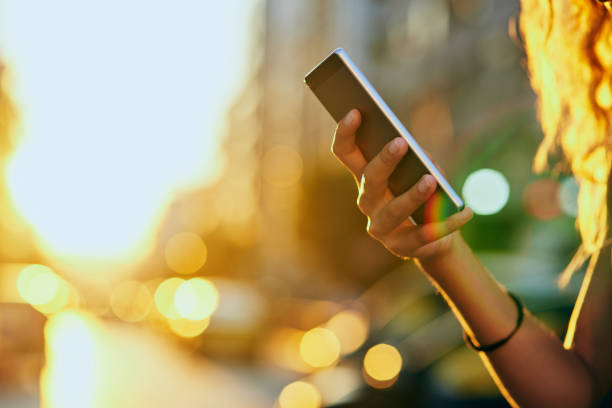 istock Staying connected in the city 905934710