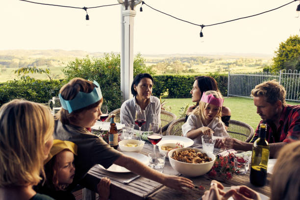 istock Everyone is coming together for a good meal 905948312