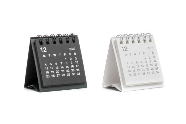 istock December 2017 minimal desk calendar isolated 905969742