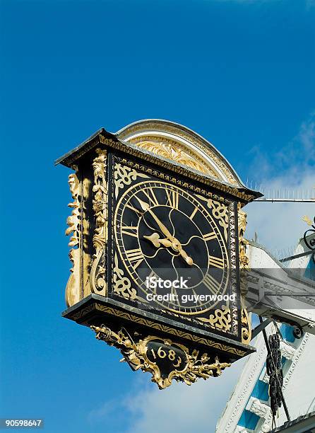 Antike Uhr Stockfoto und mehr Bilder von Alt - Alt, Blattgold - Edelmetall, Blau