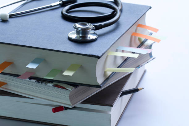 istock Medical student textbooks 905993274