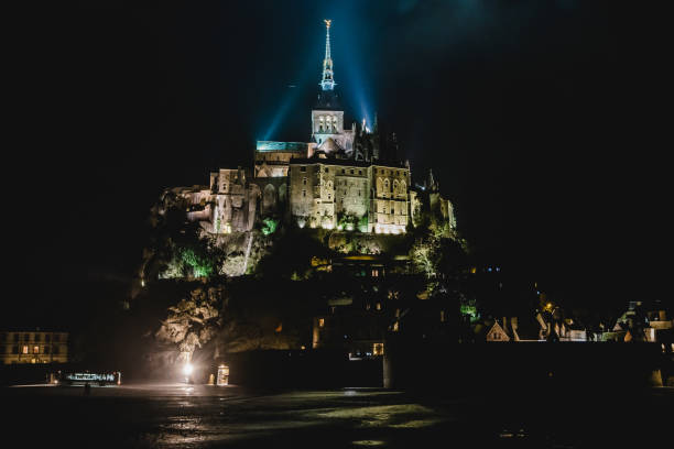 istock sant mont michelle france 906035928
