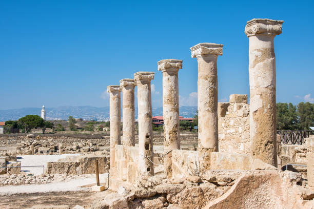 istock Ancient colonnade at Kato Paphos Archaeological Park. 906036790