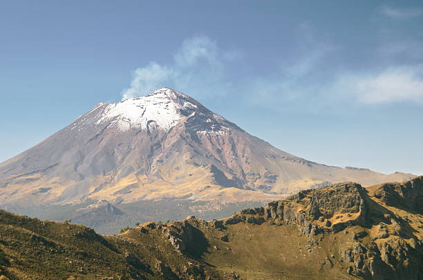 istock Active snowcapped Popocatepetl volcano 90615628
