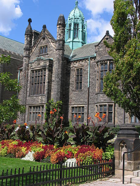 istock Trinity College, University of Toronto 90615908