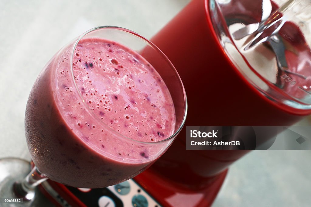 Batido de Fruta com Grão & vermelho Liquidificador - Royalty-free Alimentação Saudável Foto de stock