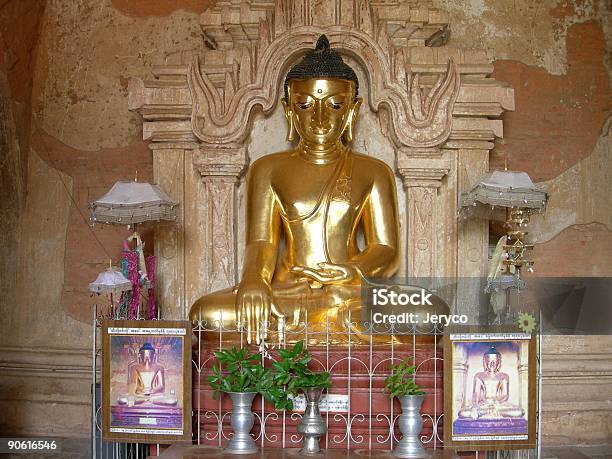Buddha - Fotografie stock e altre immagini di Arredamento - Arredamento, Arte, Asia