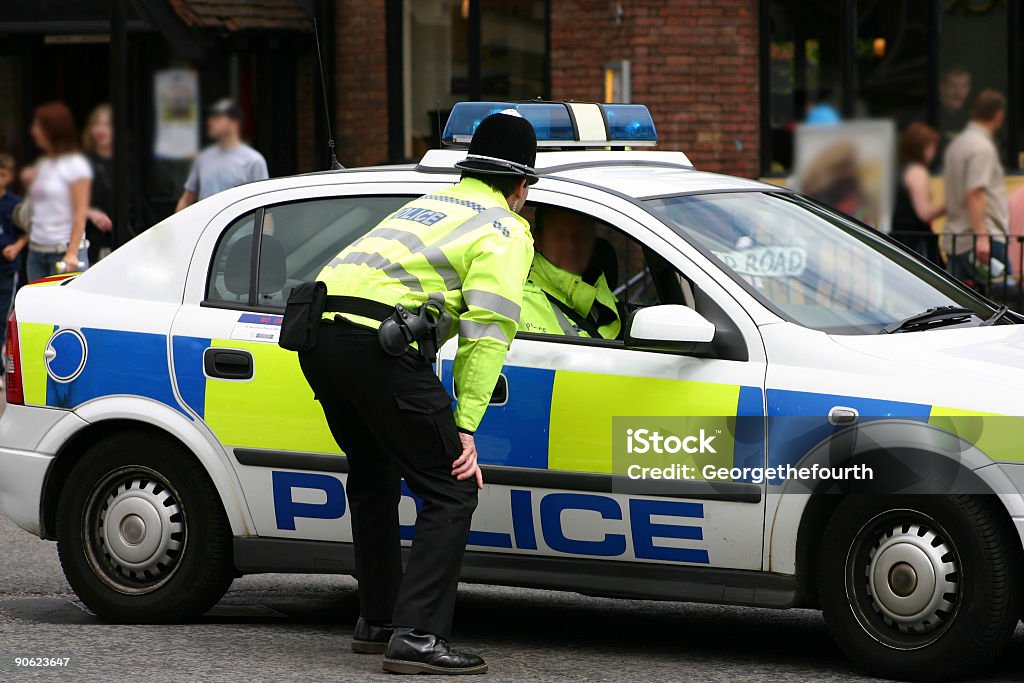 Voiture et Cop - Photo de Police libre de droits