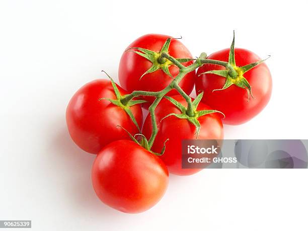 Tomatos 1 - zdjęcia stockowe i więcej obrazów Bez ludzi - Bez ludzi, Biały, Cień