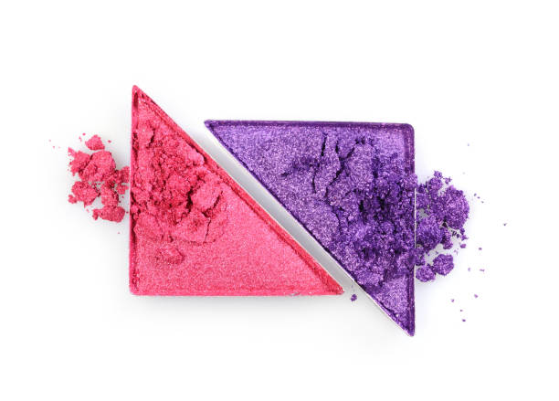 istock Purple and pink crushed triangle eye shadow for bright shiny make up 906287556