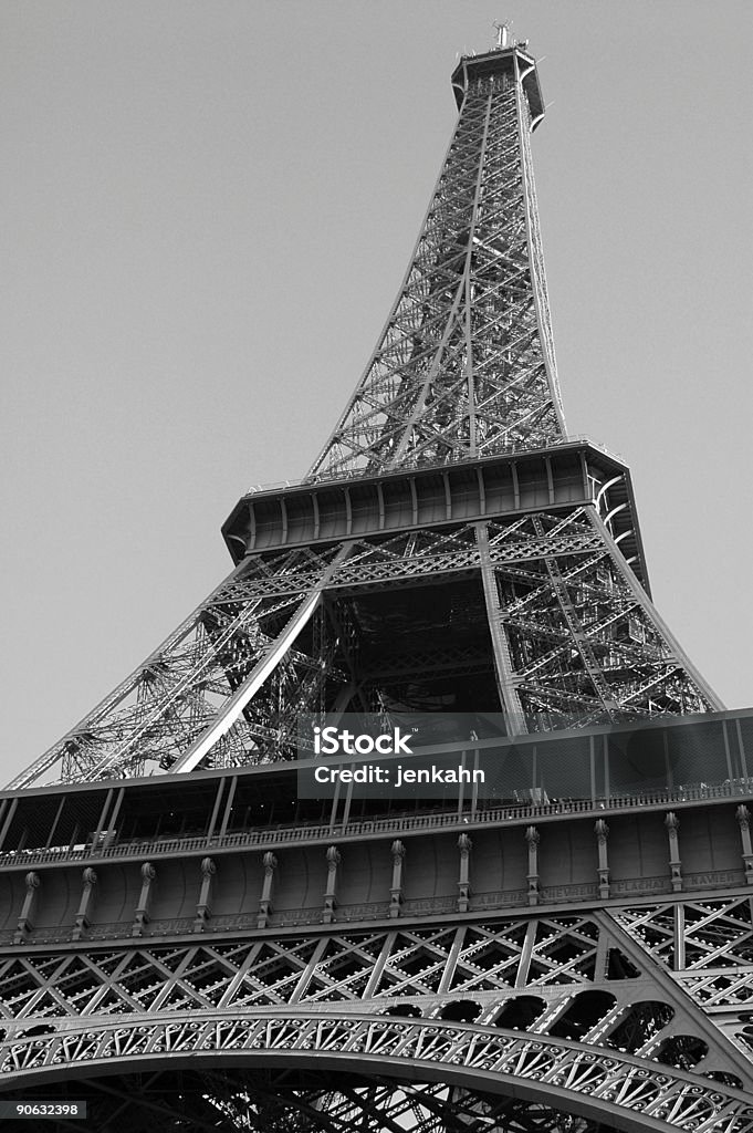 Tower en blanco y negro - Foto de stock de Arquitectura libre de derechos