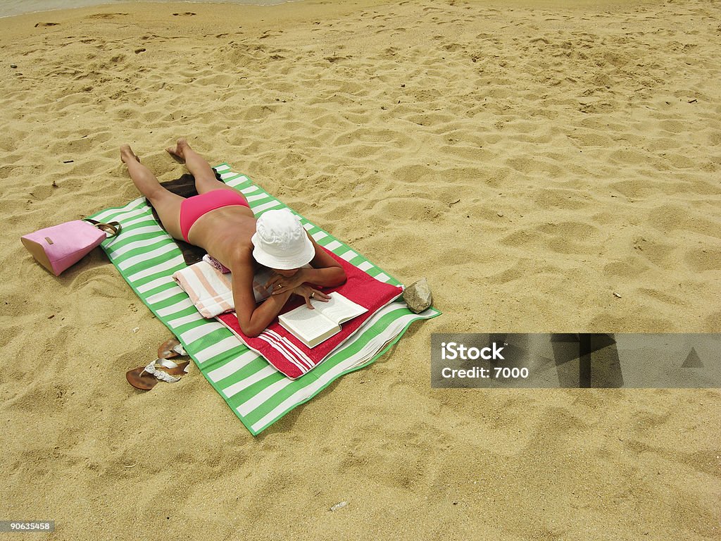 Spiaggia Lady - Foto stock royalty-free di Scottatura solare