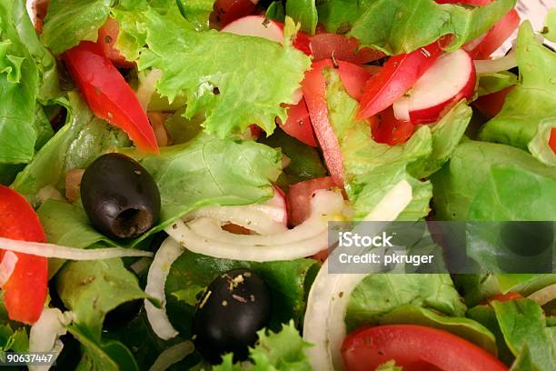 Foto de Salada Fresca E Tomate e mais fotos de stock de Abacate - Abacate, Alface, Alimentação Saudável