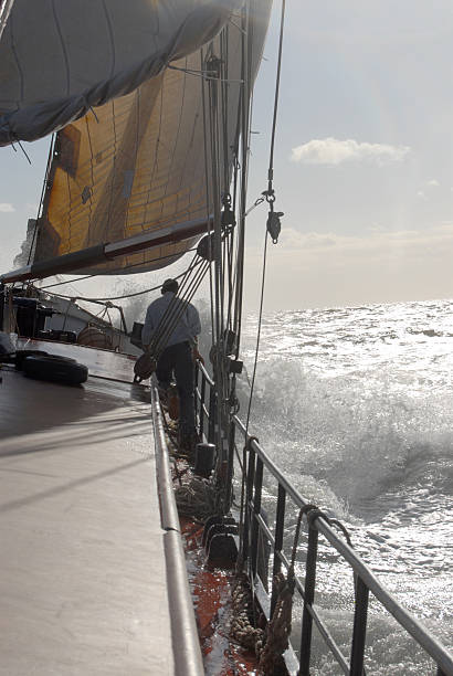 Strong-vent de voile au coucher du soleil - Photo