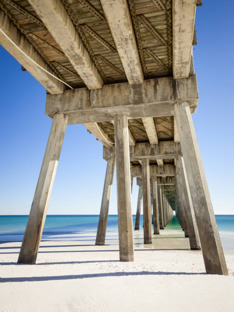 pensacola fishing pier seascape - pensacola imagens e fotografias de stock