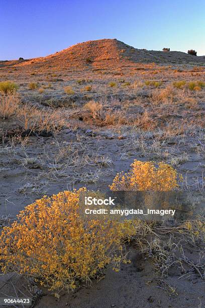 High Wüste Sonnenuntergang Stockfoto und mehr Bilder von Anhöhe - Anhöhe, Berg, Blau