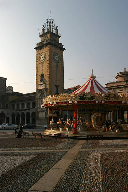 Miejsca-Włochy, Bergamo, Merry okrążyć – zdjęcie
