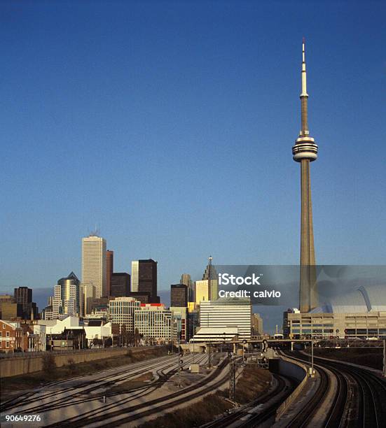 Foto de Horizonte De Toronto e mais fotos de stock de Estrada de ferro - Estrada de ferro, Toronto, América do Norte