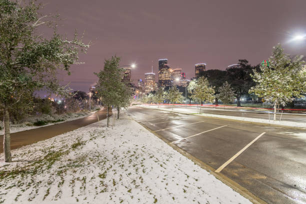 istock Unusual snow in Downtown Houston and snowfall at Eleanor Park 906504076