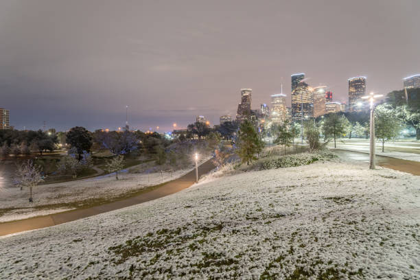 istock Unusual snow in Downtown Houston and snowfall at Eleanor Park 906504298