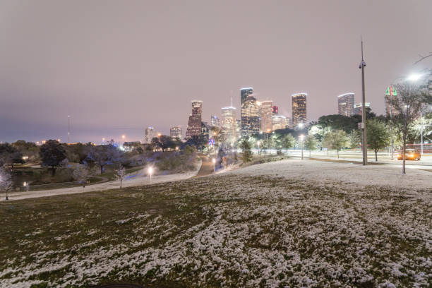 istock Unusual snow in Downtown Houston and snowfall at Eleanor Park 906506466