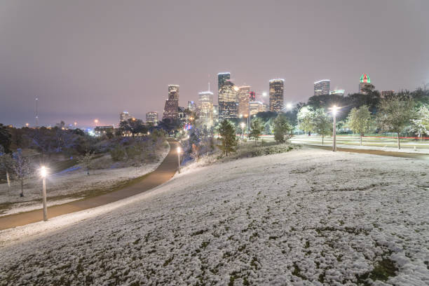istock Unusual snow in Downtown Houston and snowfall at Eleanor Park 906506824